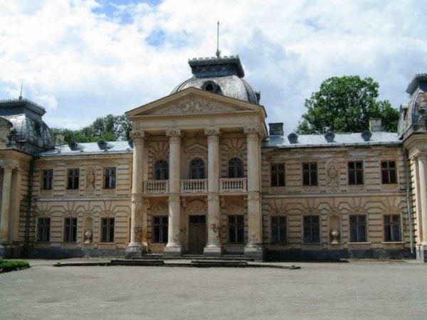 Koropetskiy Palace (Palace of Count Baden)