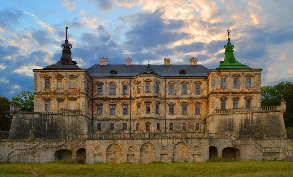 Pidhirtsi Castle