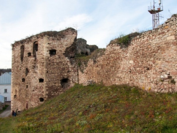 Yazlovetskis Castle (village Yablunivka)
