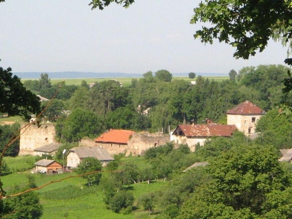 Castle village Zolotyy Potik
