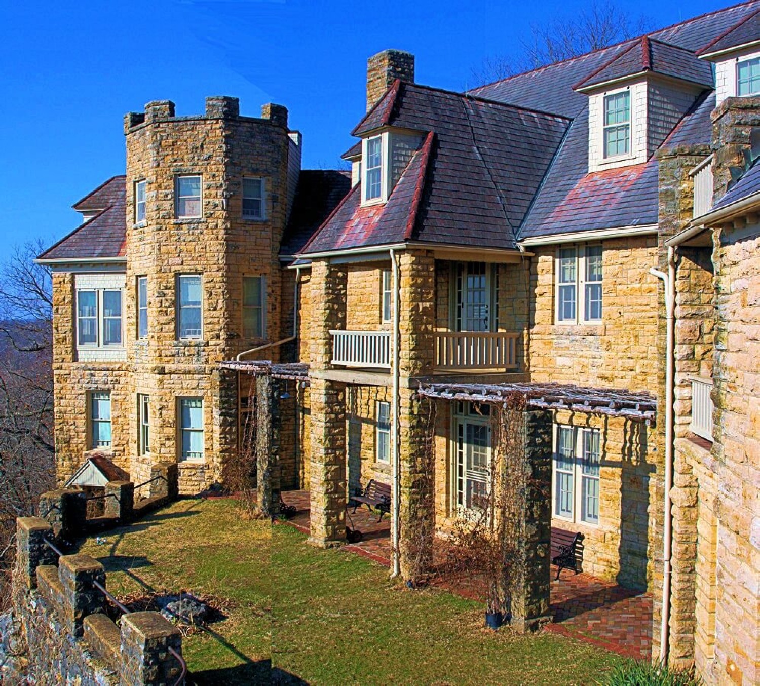 Bothwell Lodge State Historic Site